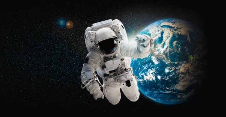 تنفس فضانورد اکسیژن در فضا