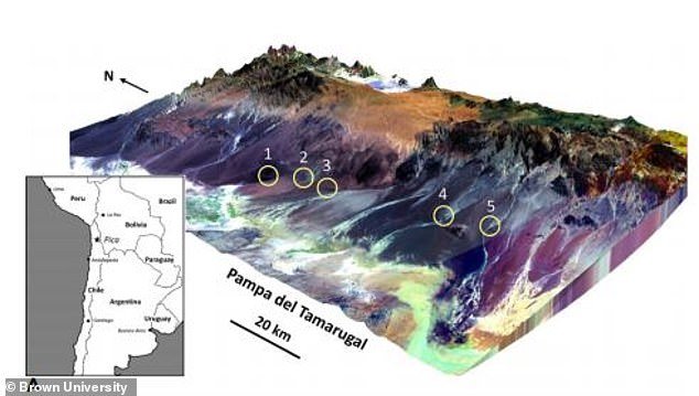 دنباله‌دار بیابان شیلی را به شیشه تبدیل کرده