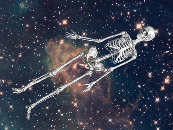 مرگ در فضا