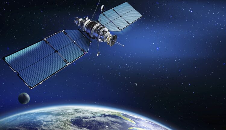 عمان ماهواره فضا فضایی
