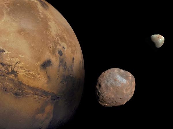 فوبوس دیموس قمر مریخ
