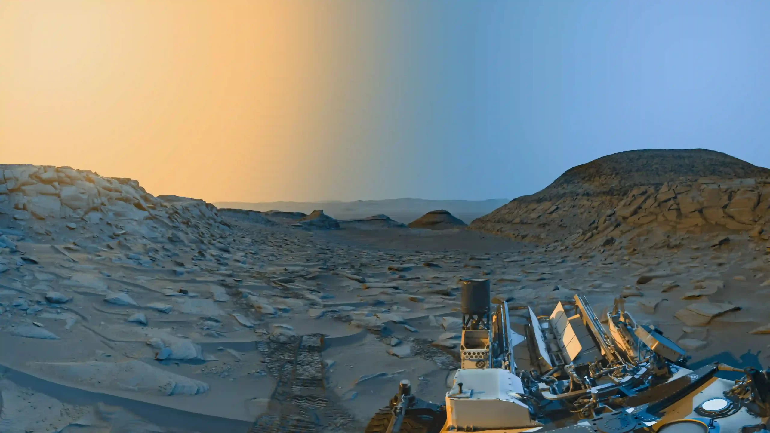 صبح و عصر در مریخ