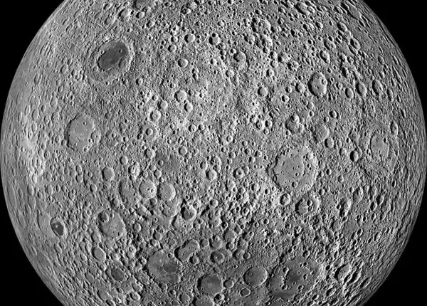 نقشه‌برداری از اعماق قسمت تاریک ماه