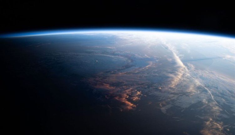 عکاسی از زمین از ایستگاه فضایی بین المللی