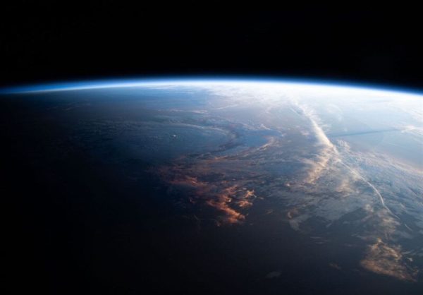 عکاسی از زمین از ایستگاه فضایی بین المللی