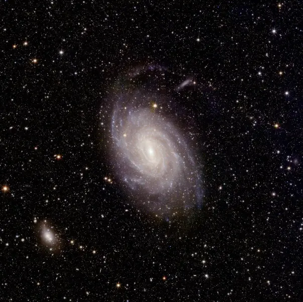 کهکشان مارپیچی NGC 6744