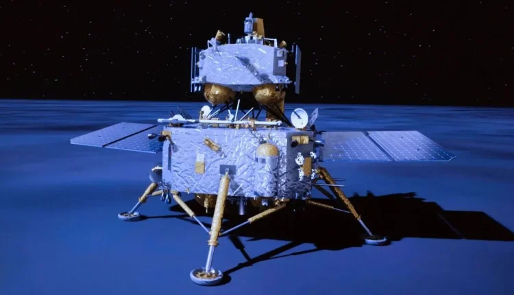 چانگ -ای۶ بر روی نیمه تاریک ماه