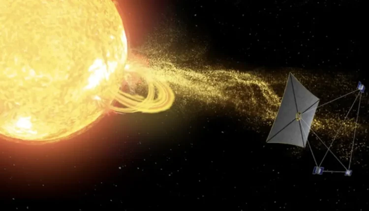 استقرار بادبان خورشیدی دانشمند ایرانی در فضا